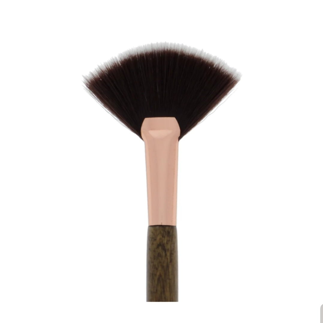 AM - BR115 : Premium Highlight & Strobing Fan Brush - CosmeticholicAmor USKARABR115Tools & Brushes3 PCAM - BR115 : Premium Highlight & Strobing Fan Brush